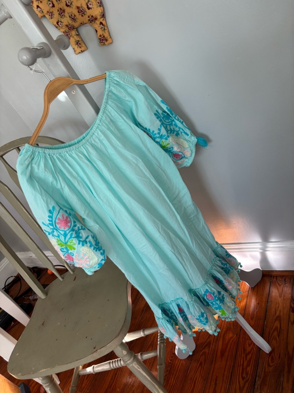 Debbie Katz  Sz Sm   Pom poms Aqua Embroidered Off-Shoulder Swim Coverup